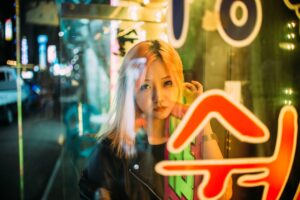 Penampilan Memukau di Panggung Inkigayo: “Talk that Talk” yang Mempesona